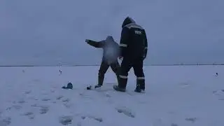 ТАКИХ ЩУКАРЕЙ Я ЕЩЁ НЕ ВИДЕЛ😯Окунь, щука на жерлицы и балансир! Зимняя Рыбалка 2024 г