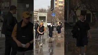Раздаю листовки
