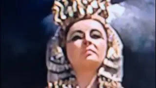 Cleopatra rolls into town  (1963) w/ Elizabeth Taylor, Richard Burton
