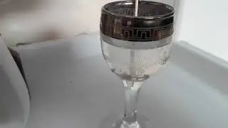 Чистим золото от загрязнений с помощью жидкого мыла и аммиака