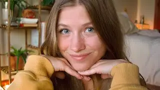 [ASMR ROLEPLAY] Sassy Big Sister Gives You Back To School Advice!! 💛