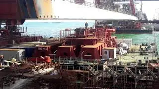 Керченский мост 12 октября 2017 НАЧАЛСЯ ПОДЪЕМ АРКИ КРЫМСКОГО МОСТА НА ОПОРЫ