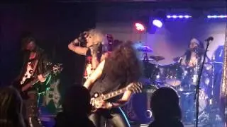 Love Razer Micky BoneZ Guitar Solo To Firts Class Bitch (LIVE)