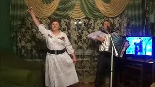 Я намиловаться милым не могу супруги Сазоновы
