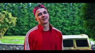 Теряю смысл, ну и пусть, невыносимой стала грусть...