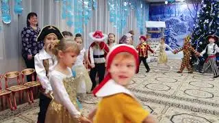 Новогодний утренник в детском саду  