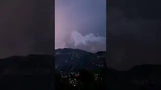 молния в горах