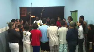 3 - Capoeira - Mestre Suspeito e alunos no Cineclube de Araras