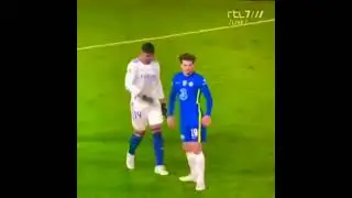 Casemiro vs Mason Mount 👿 • Casemiro bossing Mount vs Chelsea#shorts