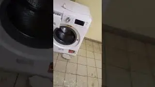 в Африке нас бы за это убили.