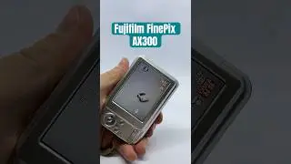 Digital camera 2000s Fujifilm FinePix AX300