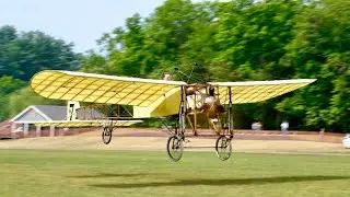 The Oldest Flying Airplane in the US! 1909 Bleriot XI Hops at Old Rhinebeck