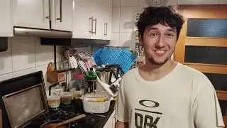 THIS WEEK GING JOINS US IN THE SUFFERING FOR RAMEN | SPICY RAMEN 3