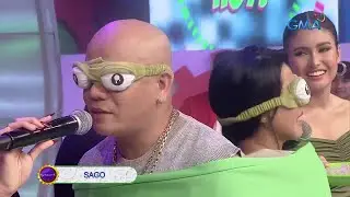 Halo-halo ang hinahalo sa Milk Tea? 