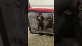 Jazwares’ Briscoe Brothers Limited Edition Ring of Honor Action Figure Unboxing