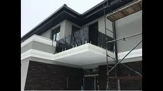 Стеклянное ограждение балкона