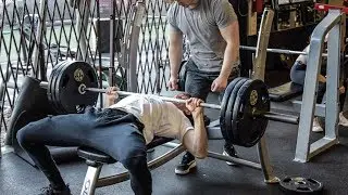 Quick Chest Day @ Golds Gym