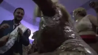 Урнебес! Колку ли бакшиш ќе собере Дара Бубамара во своите гради