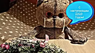 Басик открывает новогодние бумажные сюрпризы!