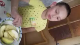 ТОЛЯ  первый  раз  на   Ytube😃