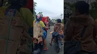 Tragis, Kejadian kecelakaan mobil jnt vs trus fuso ditanjakan maut sungai ulak, merangin jambi