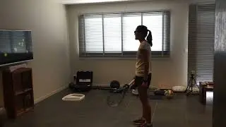 Tan Harmony performing NeuroTracker with dual-task tennis actions.