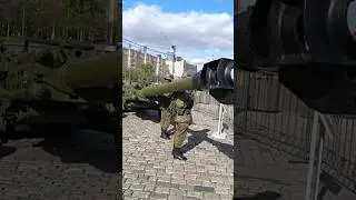 Трофейная техника на Поклонной горе. Дальнобойная пушка 155 - мм 