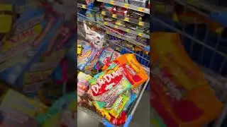 Купили шоколада на 600 долларов