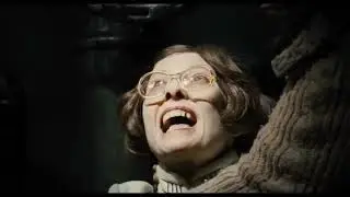 🔰 LOS ÚLTIMOS HUMANOS PASAN TODA SU VIDA EN UN TREN PORQUE SI SALEN MUEREN   Snowpiercer   Resumen