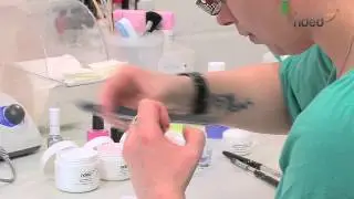 Self-made Acrylic Nails - Shaping of Nails with Acryl | nded.com