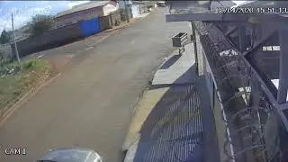 IMAGENS DO MOMENTO DO ACIDENTE FLAGRADO PELAS CÂMERAS DE SEGURANÇA