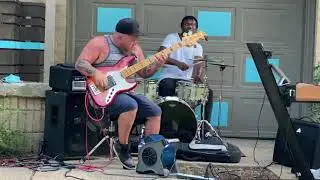 Wes Stephenson bass solo Front Yard Concerts with Shaun Martin