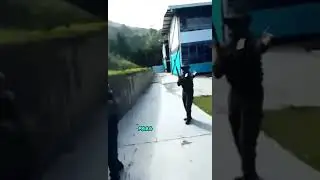 🇻🇪 SOLDADOS DE LA FANB IMPIDEN ENTRADA A COLEGIO ELECTORAL - VENEZUELA #shorts