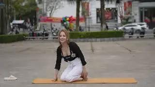 Afternoon Yoga & Stretch Routine - Contouring Flexibility Art Performance