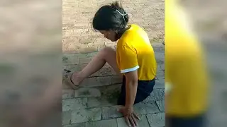 High Amputee Lady Removing Grass in the Court Yard | One Leg Girl | Amputada