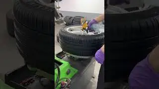 2018 Porsche Macan tire replaced 255/50R19 Michelin PS4 SUV