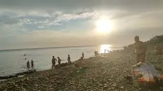 #анапазакат Море перед дождем украшает радуга.