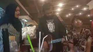 lagu seharusnya aku is the best