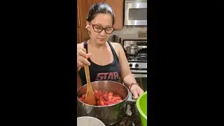 Wifey makes strawberry jam!  (Part 🍓)