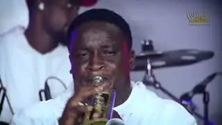 Taiwo Clegg playing Clegg Brothers with Emerghenz Band 