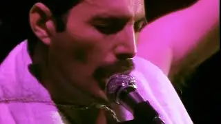 Queen - We Are The Champions - Milton Keynes 1982