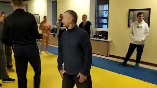 Учимся стекать с удара