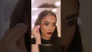 #shorts #youtube shorts #tiktok video #makeup hacks #makeup lover #viral video #trendy video