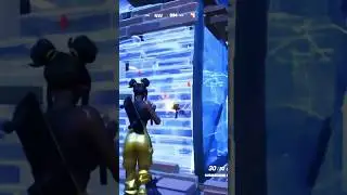 FORTNITE | SMG BATTLE 🤺#shorts #fortnite #willthegamer21