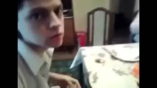 Открыл шампанское