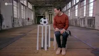 Victor laat geen voetbal verdwijnen | MINDF*CK