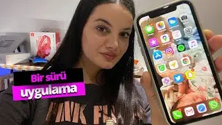 WHAT'S ON MY PHONE?