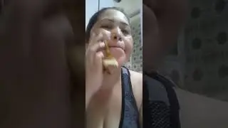 Beauty health benefits of rubbing banana peel on your face