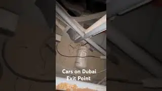 Cars on Dubai Exit Point