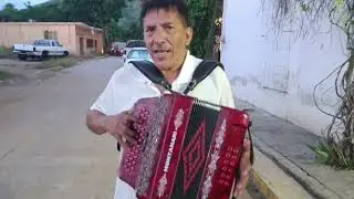 Aquí andamos con Una joven promesa del REGIONAL MEXICANO EL DOCTOR QUIROZ